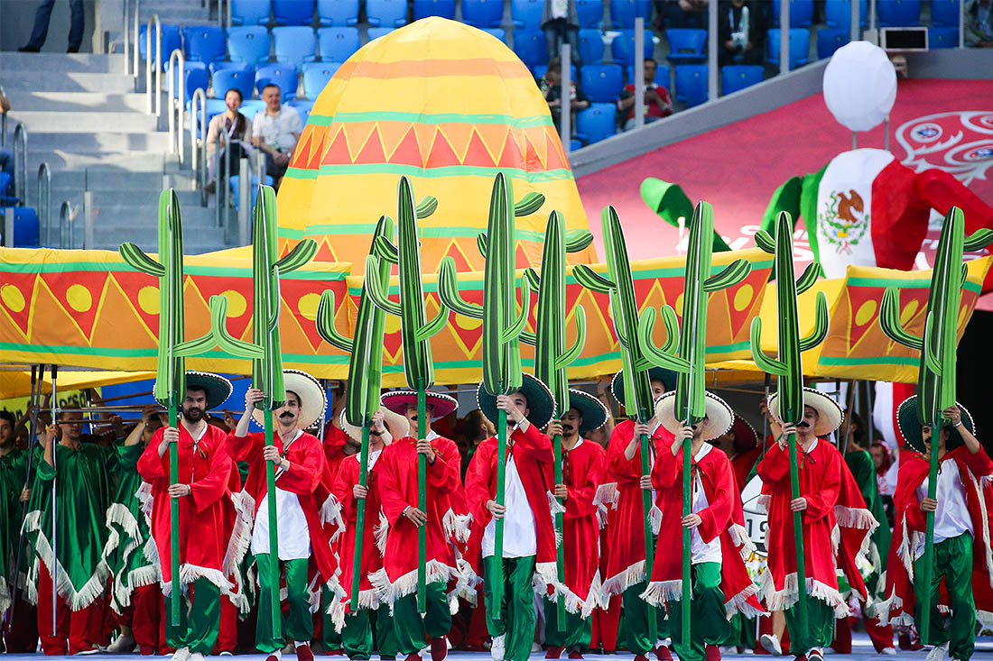 В турнире приняли участие победители каждого из шести континентальных чемпионатов, а также действующие чемпионы мира и Европы и сборная страны-хозяйки: Камерун (обладатель Кубка африканских наций 2017), Чили (обладатель Кубка Америки 2015), Германия (чемпион мира 2014), Австралия (обладатель Кубка Азии 2015), Новая Зеландия (победитель Кубка наций Конференции футбола Океании 2016), Мексика (от Конференции футбола Северной и Центральной Америки и стран Карибского бассейна, победитель стыкового матча между обладателями Золотого кубка 2013 и Золотого кубка 2015), Португалия (чемпион Европы 2016), а также Россия .