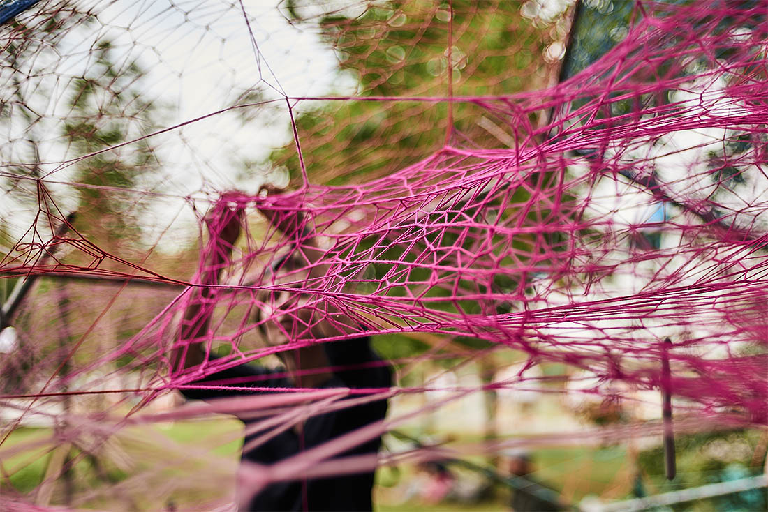 И некоторые из посетителей, похоже, очень серьезно втянулись