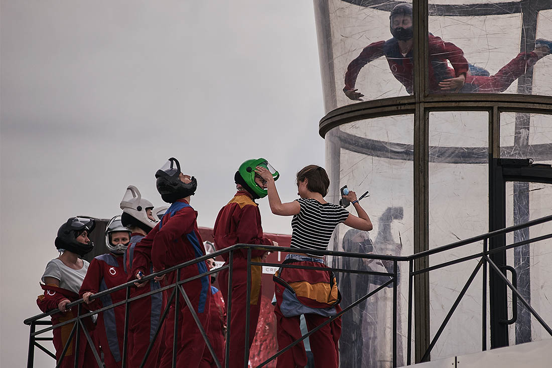 Тем, кто смог выстоять очередь, полет в трубе в подарок