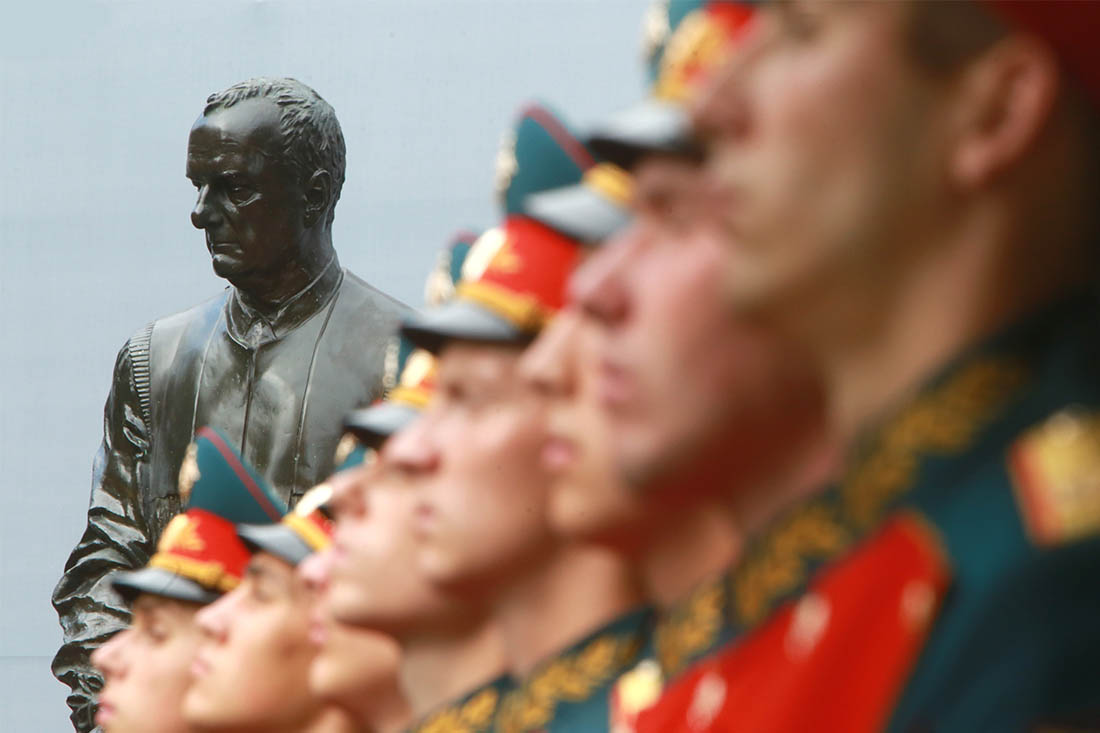В честь 80-летнего юбилея первого мэра Санкт-Петербурга Анатолия Собчака в городе прошли памятные мероприятия