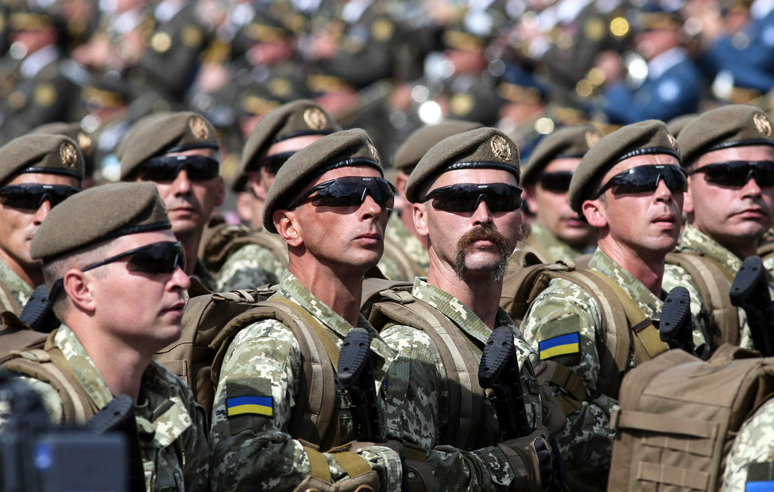 В Киеве прошел парад в честь дня независимости Украины.В мероприятии приняли участие военные стран - членов НАТО. Гостями парада стали представители военных ведомств зарубежных стран. В частности, для участия в торжествах и официальных встречах с первыми лицами Украины в Киев прибыл министр обороны США Джеймс Мэттис.