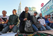 Мусульмане у Московской Соборной мечети