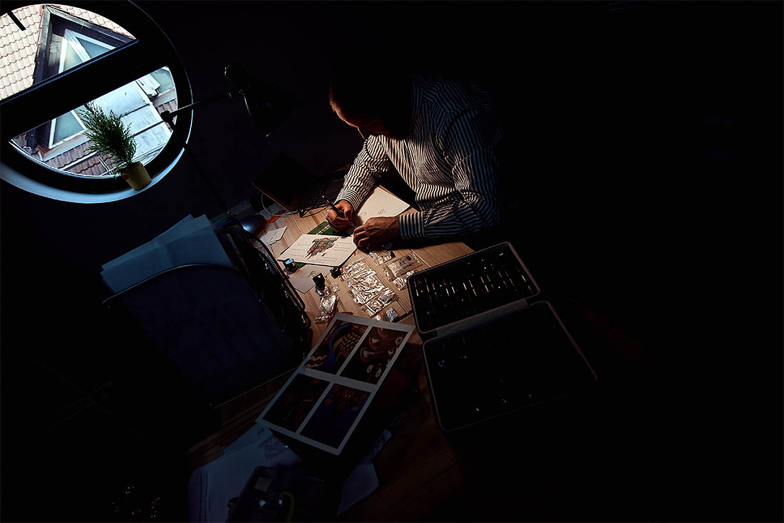 Ювелир - это достаточно упорный труд и совсем не такой захватывающий, как может показаться со стороны. Мне пока нравится. Если вдруг я почувствую, что разочарован, ну что же, я снова пойду учиться чему-то новому.