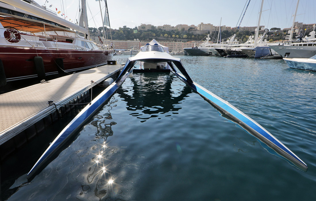 - Glider Yachts Sport Limousine 24