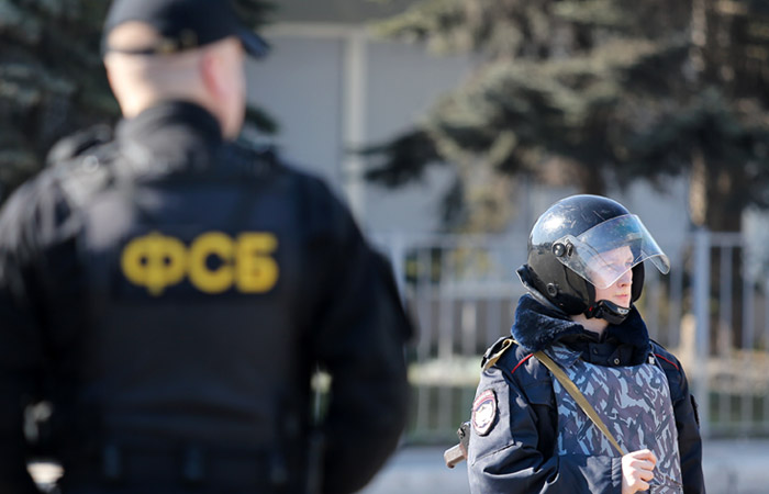 ФСБ объявила о предотвращении экстремистских акций "Артподготовки" 4-5 ноября
