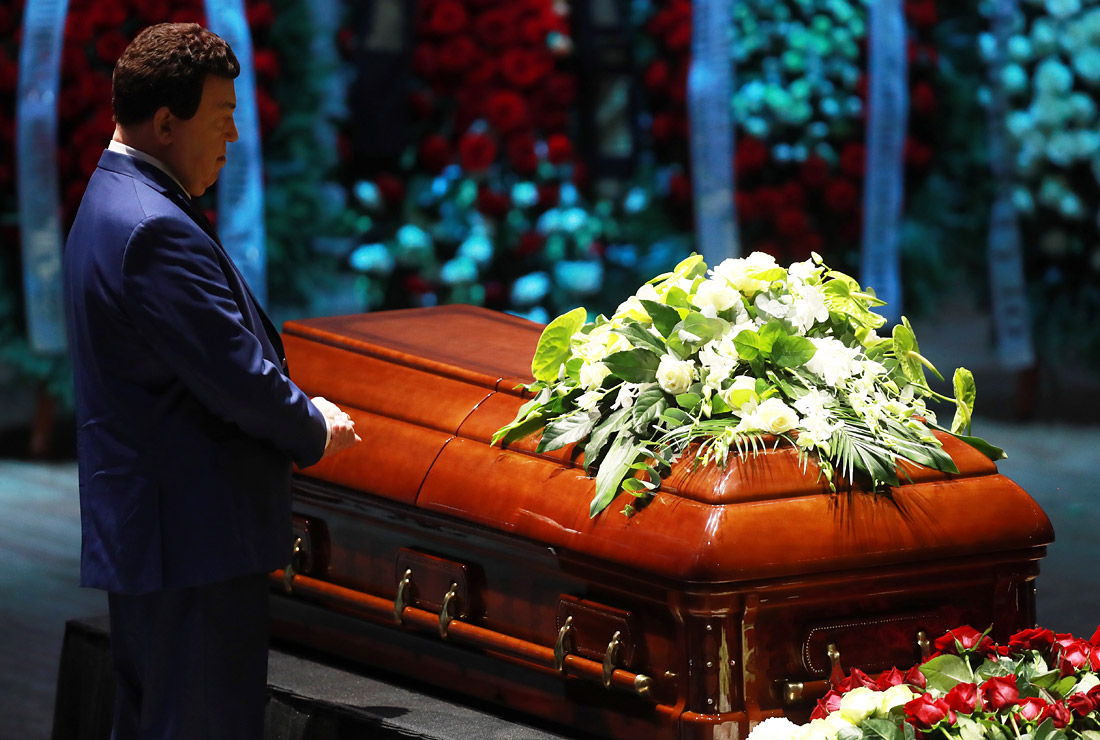 Певец Иосиф Кобзон