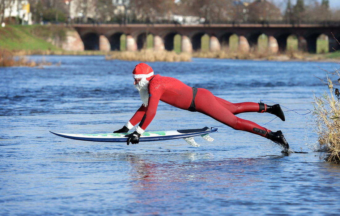 Немецкий Санта в городе Карлсруэ