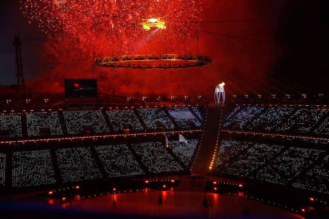 Церемония зажжения огня Зимних Олимпийских игр