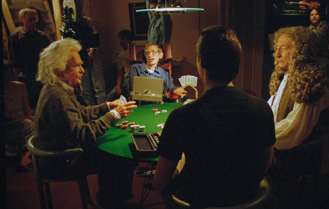 Ученый не раз становился героем мультфильмов в "Симпсонах" и "Футураме", в которых озвучивал своего персонажа, снялся даже в кино в роли самого себя - в одной из серий сериала "Звездный путь: Следующее поколение" ( на фото) и в эпизоде комедийного сериала "Теория Большого взрыва".