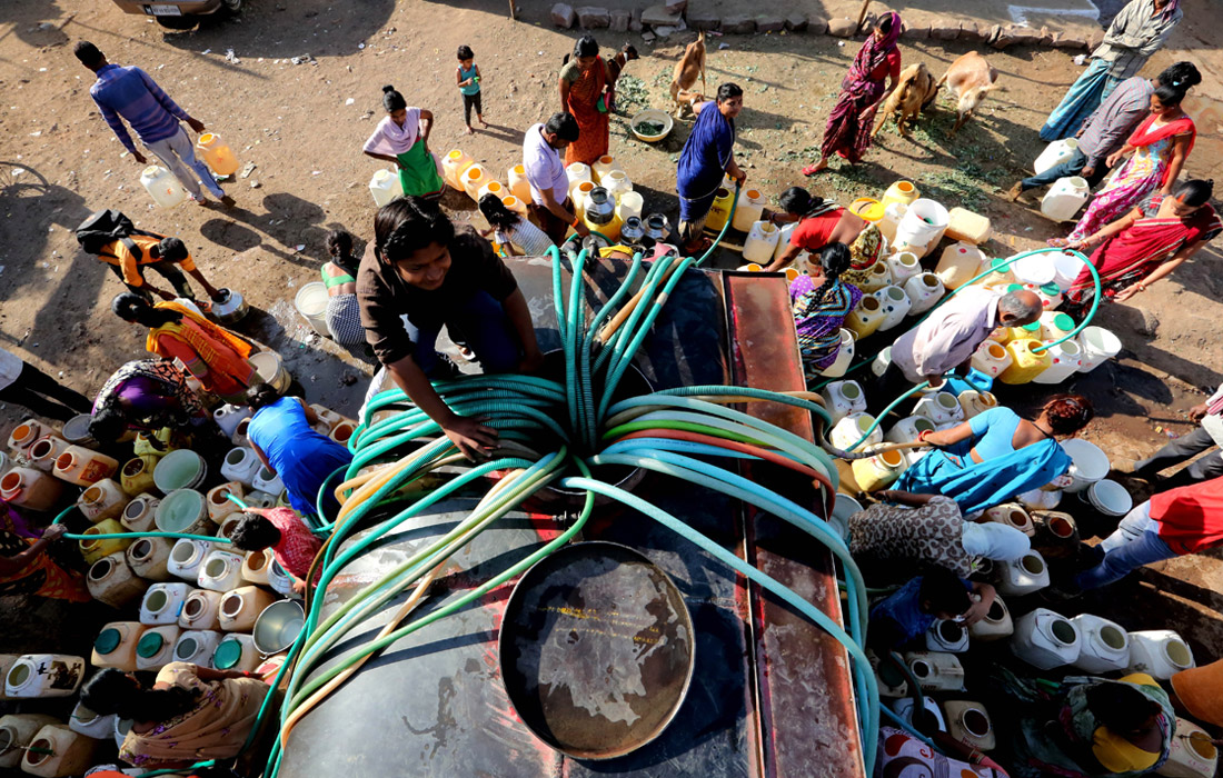 Жители Индии готовятся встретить Всемирный день воды, который отмечается каждый год 22 марта. Экологический праздник призван обратить внимание общественности на проблемы, связанные с охраной водных запасов.