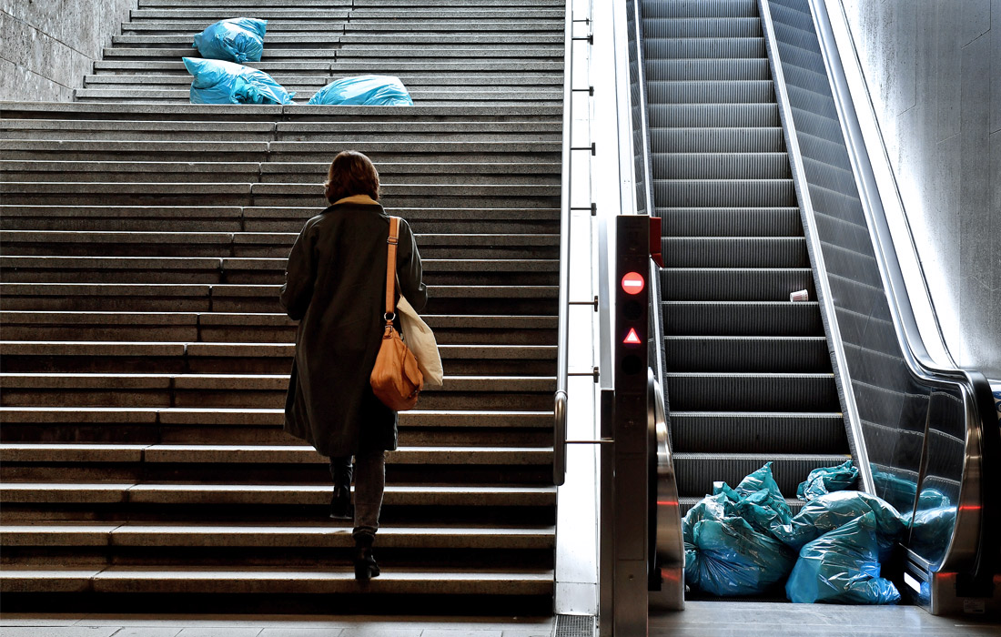 В Кельне проходит забастовка сотрудников коммунальных служб, которые добиваются повышения зарплаты на 6 процентов