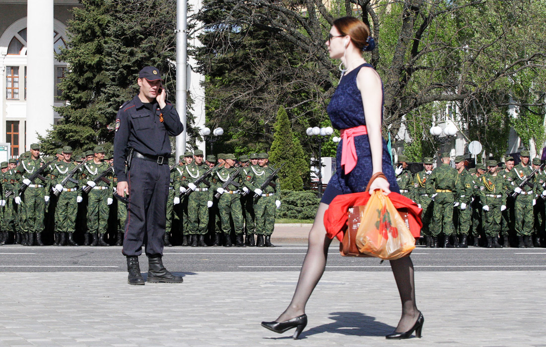 В центре Донецка прошла первая репетиция Парада Победы