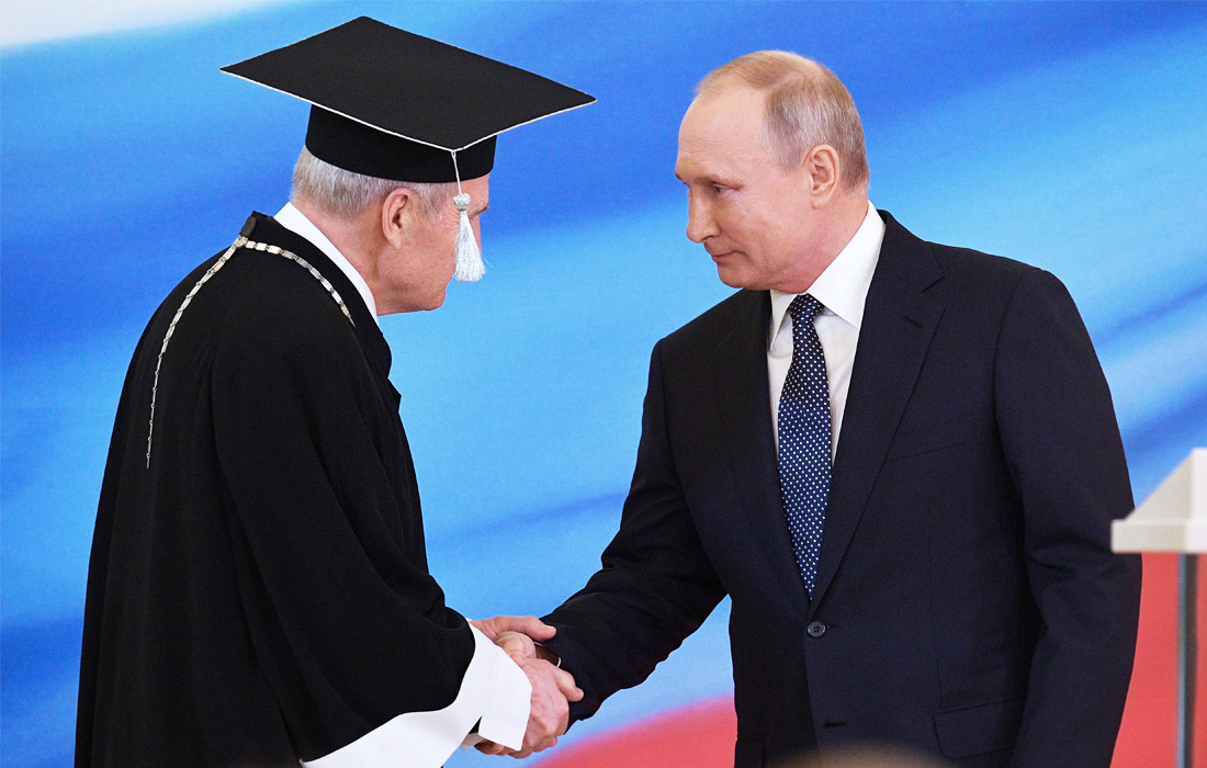 Председатель Конституционного суда РФ Валерий Зорькин и избранный президент России Владимир Путин