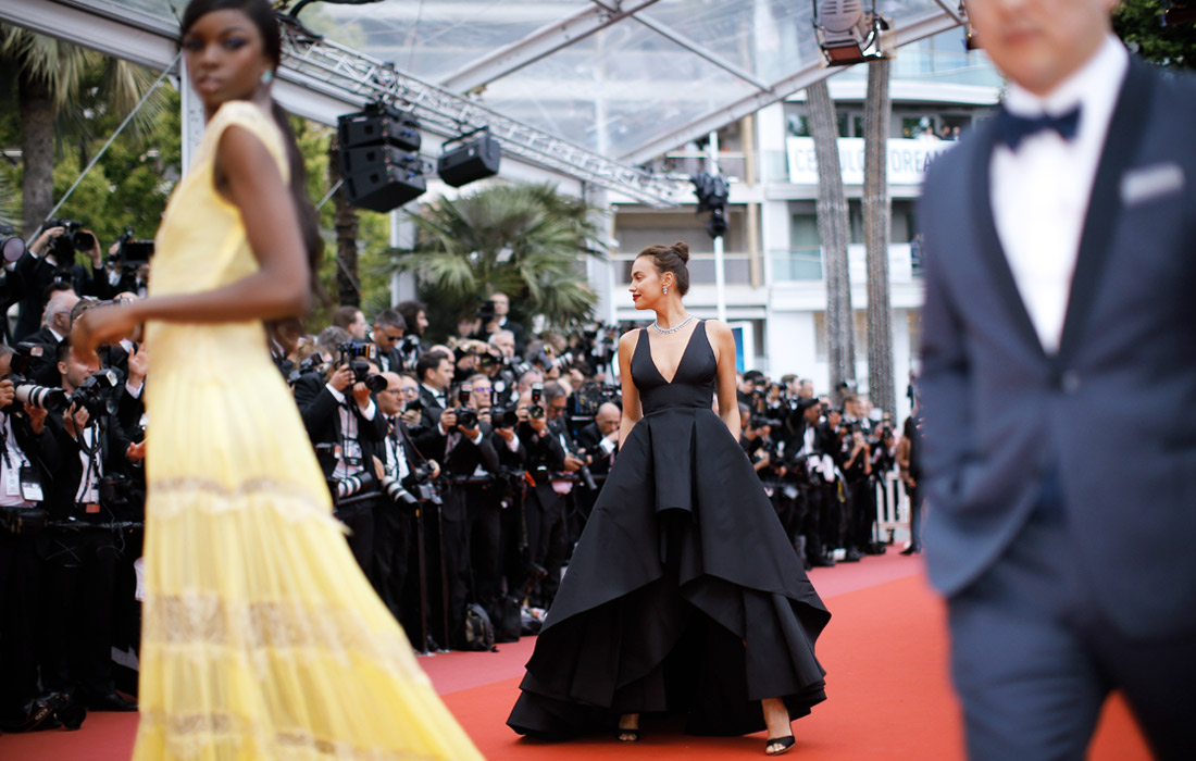 Модель Ирина Шейк на премьере фильма "Йомеддин" египетского режиссера Абу Бакра Шоуки