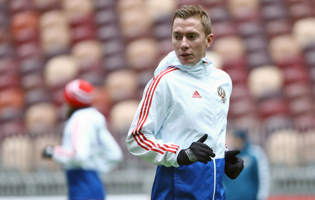 Защитник Андрей Семенов ("Ахмат")