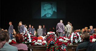 Прощание с режиссером Дмитрием Брусникиным