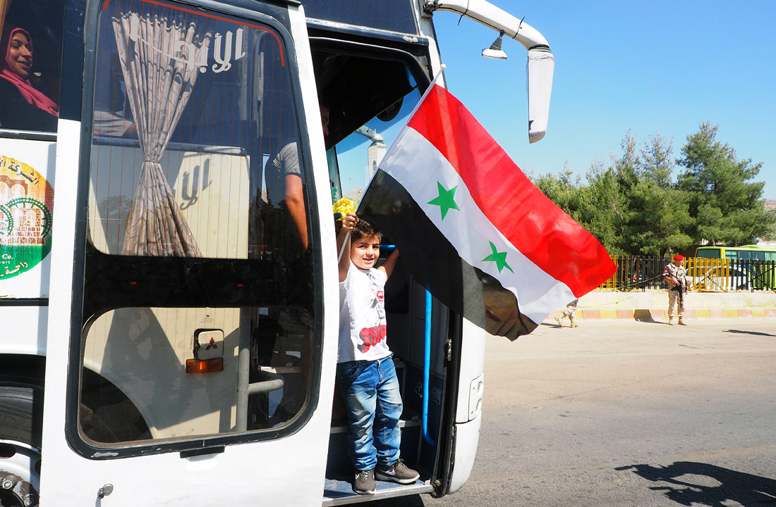 Более 220 беженцев из Ливана вернулись в Сирию через пункт пропуска Джейдет-Ябу, который был создан совместно с российскими военными