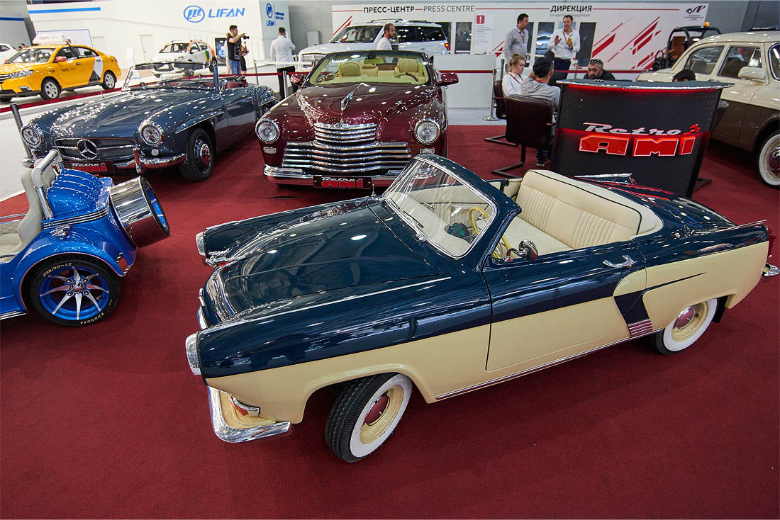 Силами умельцев из частных автоателье представлены вот такие автомобили для детей. Или для взрослых. Непонятно.