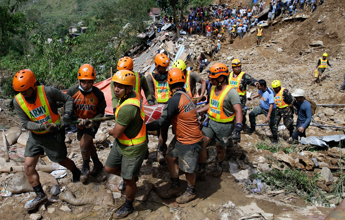 Работа спасателей на Филиппинах