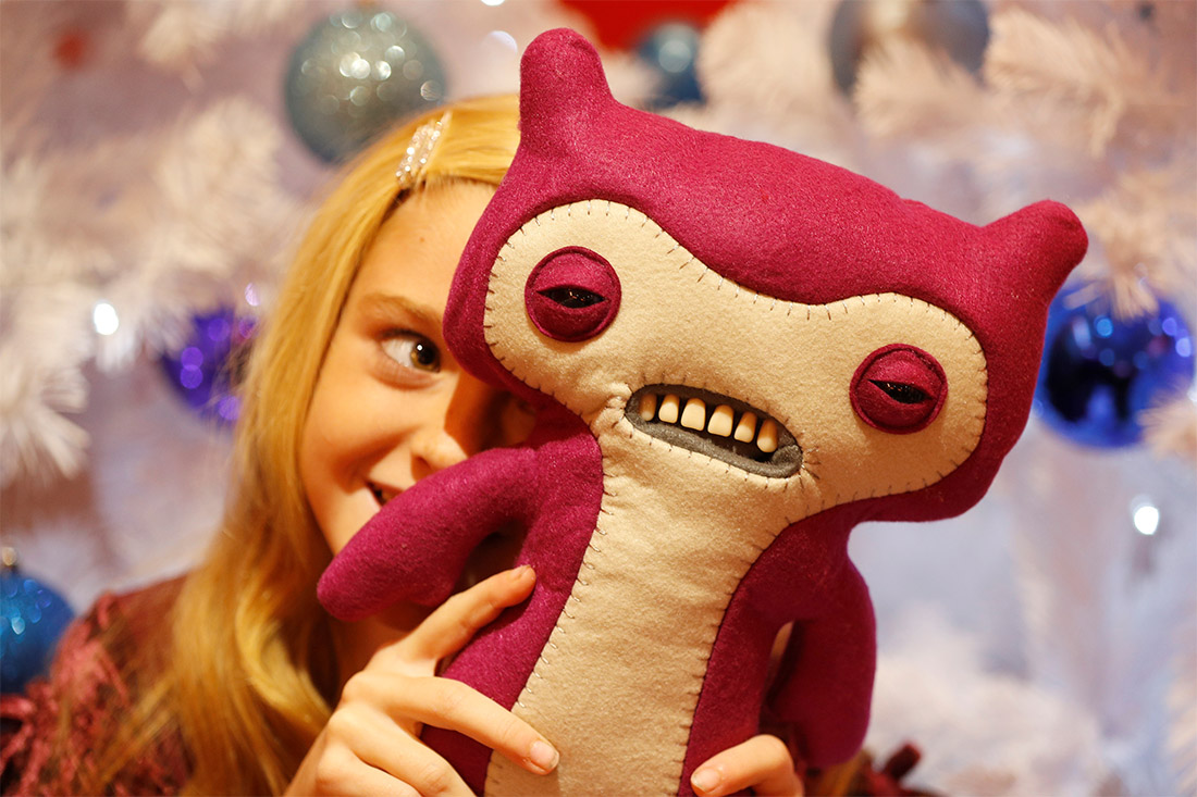 В Лондоне свою новую серию рождественских игрушек показала компания Hamleys