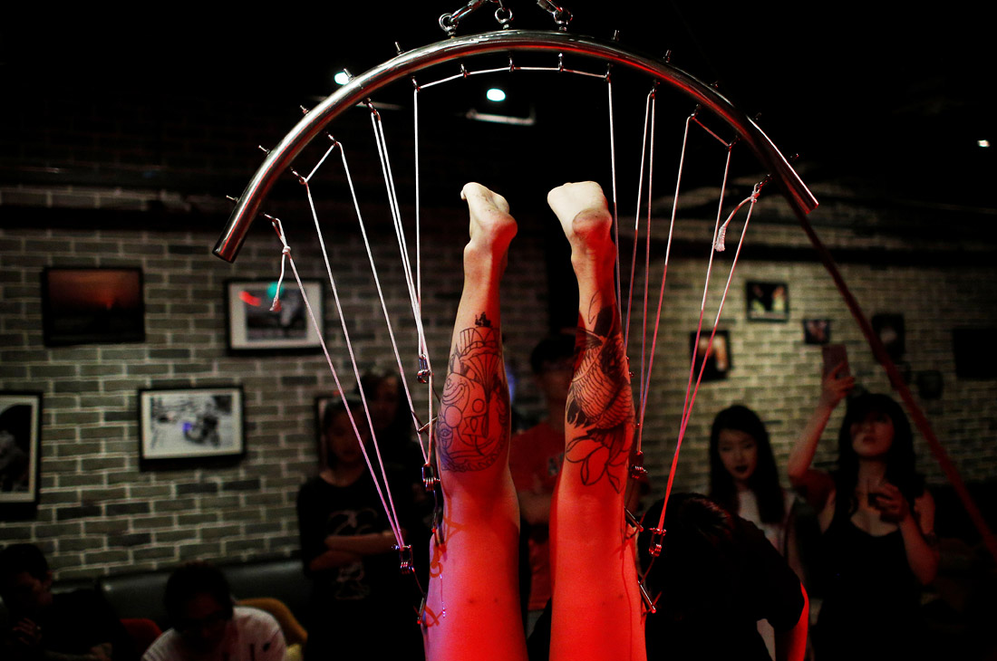 Бар в Шанхае. Китай.