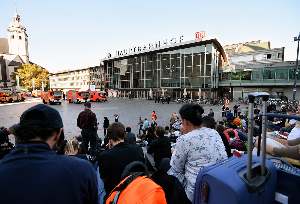 В здании главного вокзала немецкого Кельна была захвачена заложница