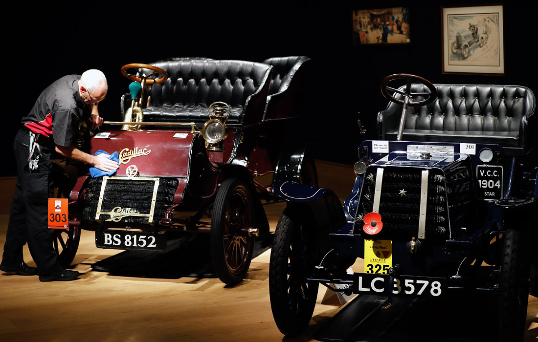 Аукцион винтажных автомобилей Britain Classic Cars в Лондоне