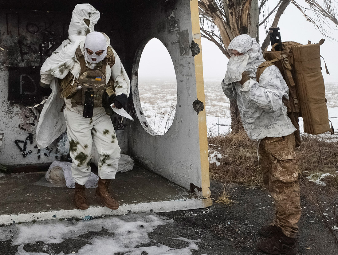 Военнослужащие Вооруженных сил Украины в Донецкой области