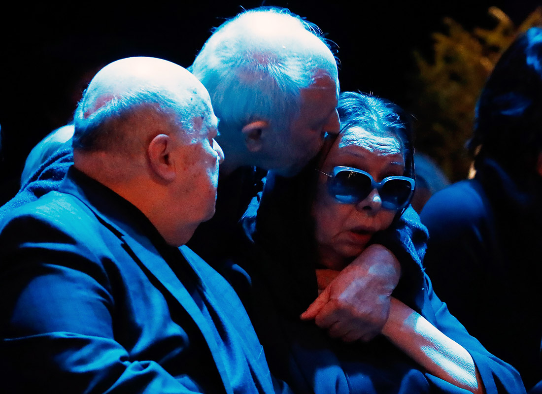 Руководитель московского театра Et Cetera Александр Калягин (слева) и вдова Сергея Юрского актриса Наталья Тенякова