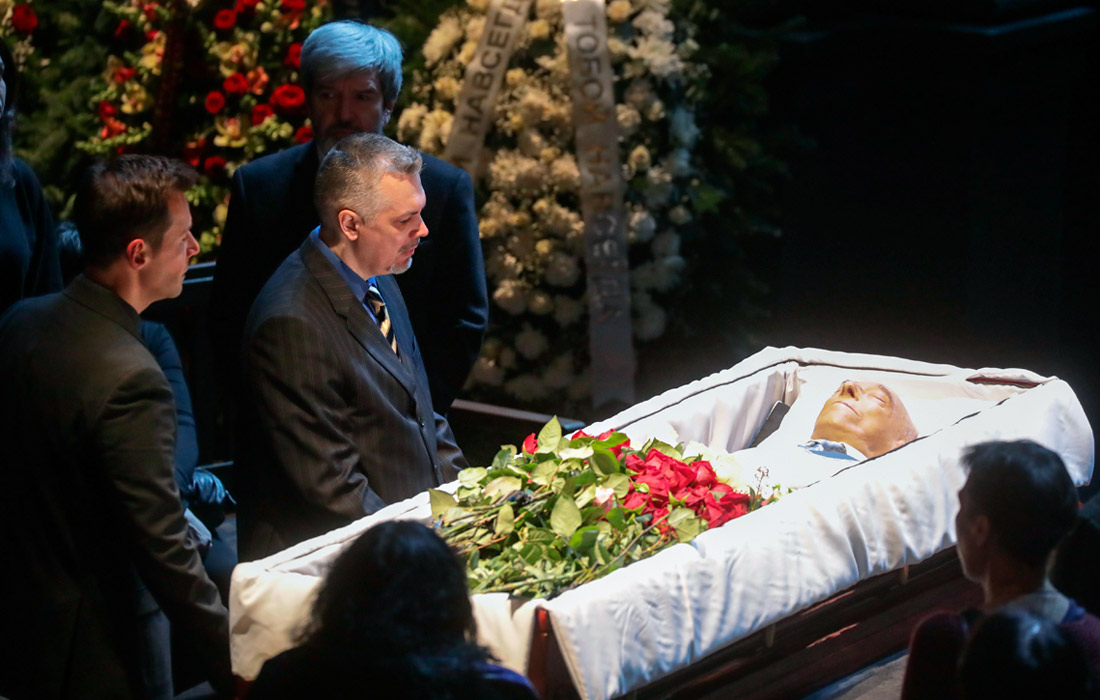 На церемонии прощания с актером