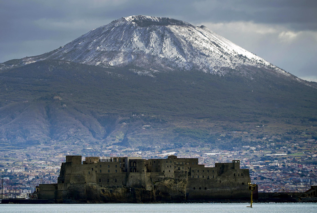 Вид на Везувий. Неаполь, Италия.