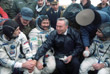 Назарбаев с членами экипажа космического корабля "Союз ТМ-19". 1994 год.