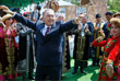 Во время празднования Дня единства народов Казахстана в Алматы. 2016 год.