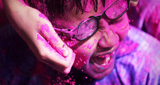 Фестиваль красок Холи