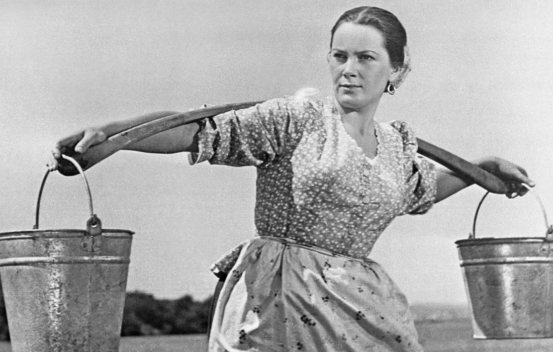 Элина Быстрицкая в роли Аксиньи в кинофильме "Тихий Дон". 1958 год.