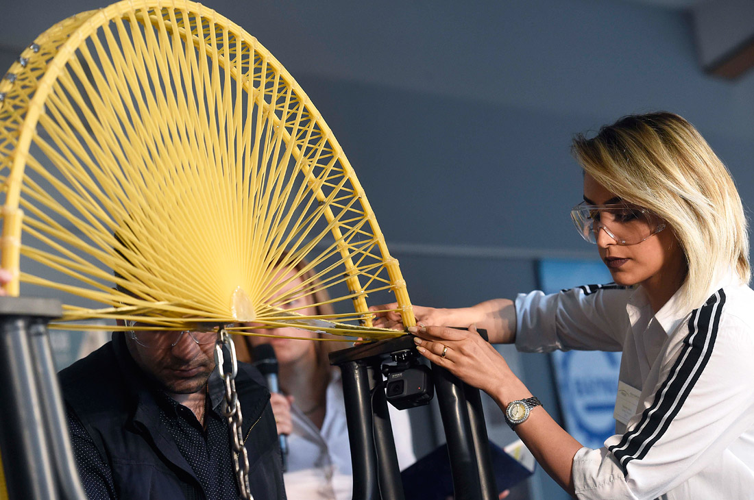 Чемпионат мира по строительству мостов из спагетти проходит в Будапеште