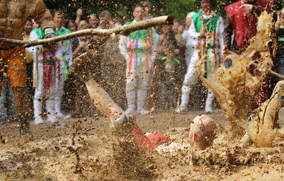 Традиционные бои в грязи в Германии