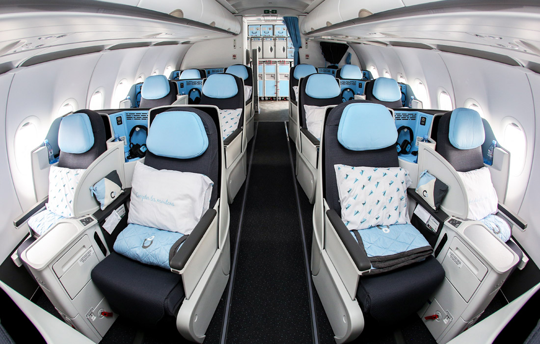 Салон бизнес-класса самолета Airbus A321neo