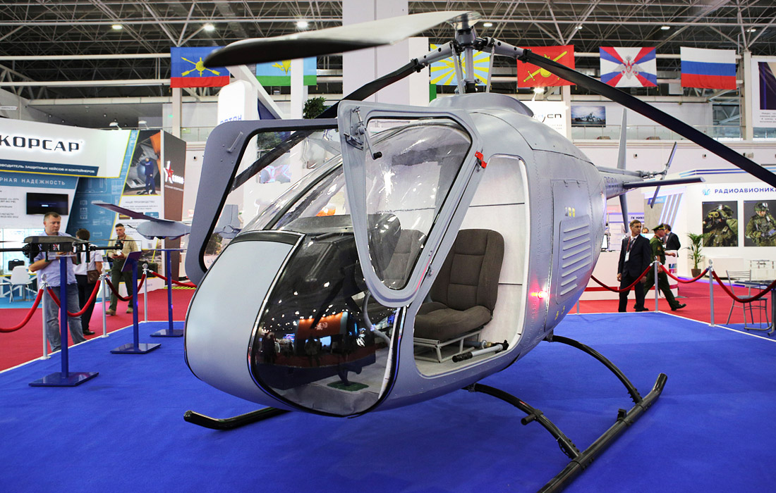 Легкий учебно-тренировочный вертолет "Скаймак 3001"