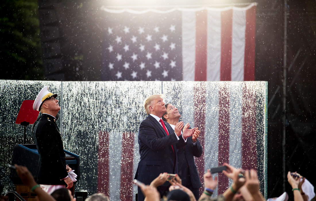 Дональд Трамп во время выступления назвал Соединенные Штаты "самой исключительной нацией в мировой истории", указав на мощь всех подразделений американской армии