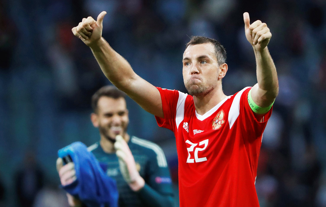 Доход футболиста Артема Дзюбы составил $5,4 млн. Фамилия российского спортсмена упоминалась в СМИ 77,6 тысяч раз, в соцсетях его упоминали более 1,3 миллиона раз. Его итоговый балл, по версии журнала, составил 37.56.