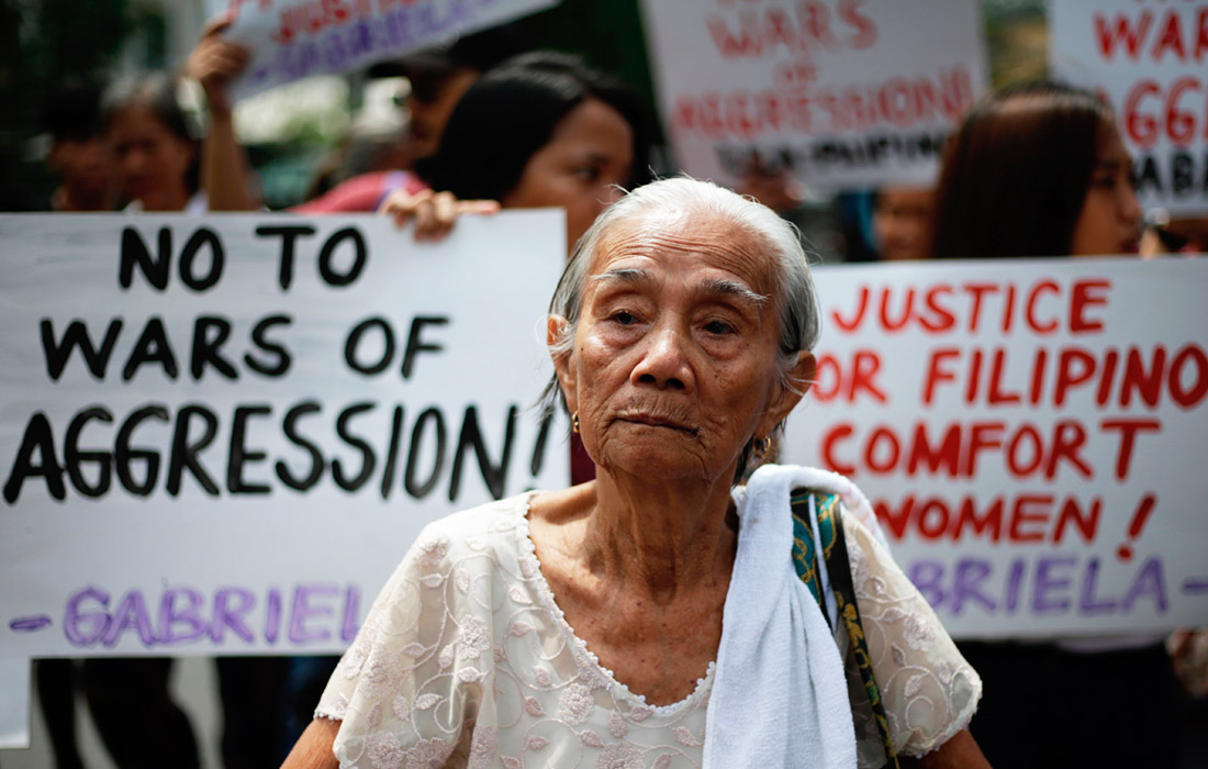 В Маниле прошла акция протеста, призванная напомнить про ответственность Японии за принуждение к проституции тысяч жительниц Азии во время Второй мировой войны