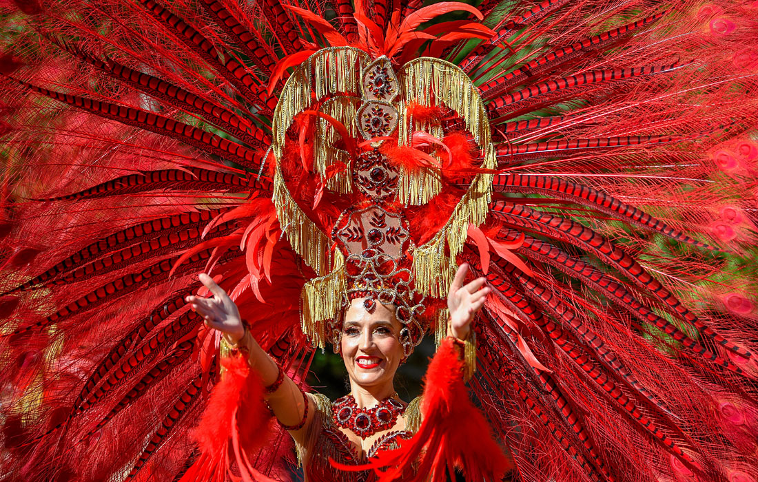 В Дебрецене (Венгрия) прошел 50-й Карнавал Цветов. Впервые праздничное шествие прошло в 1905 году, и тогда целью организаторов был сбор средств на покупку карет скорой помощи.