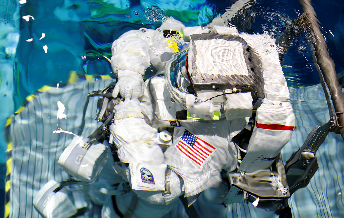 В Хьюстоне в учебном центре НАСА прошла тренировка астронавта коммерческого экипажа Суниты Уильямс. Снимок сделан 1 июля.