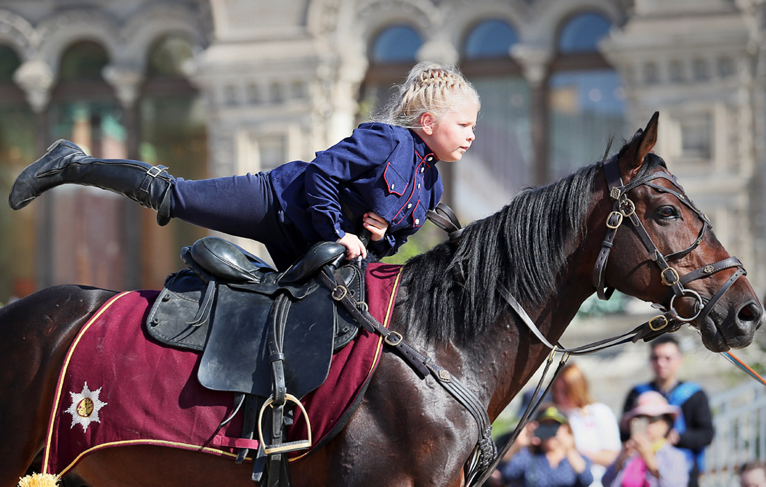 В Москве прошли детские соревнования по джигитовке в рамках фестиваля "Спасская башня"