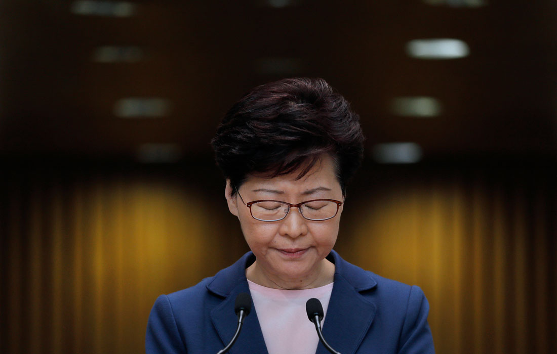<p>9 июля глава Гонконга Кэрри Лам заявила, что "закон мёртв". Но что это значит, никто не знает. Протестующие продолжают требовать отзыва законопроекта из парламента.<p>
<p>20 июля Вторая крупная акция сторонников правительства собрала около 300 тысяч участников.<p>
