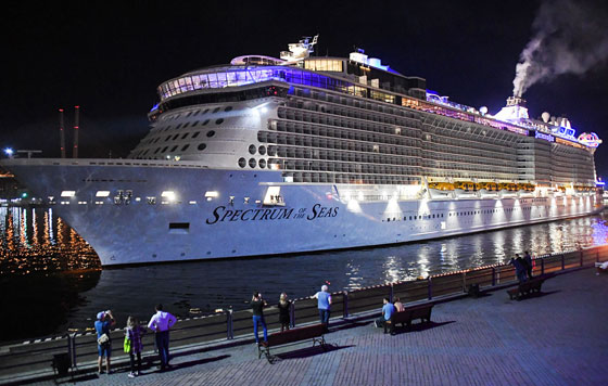 Крупнейший круизный лайнер зашел во Владивосток