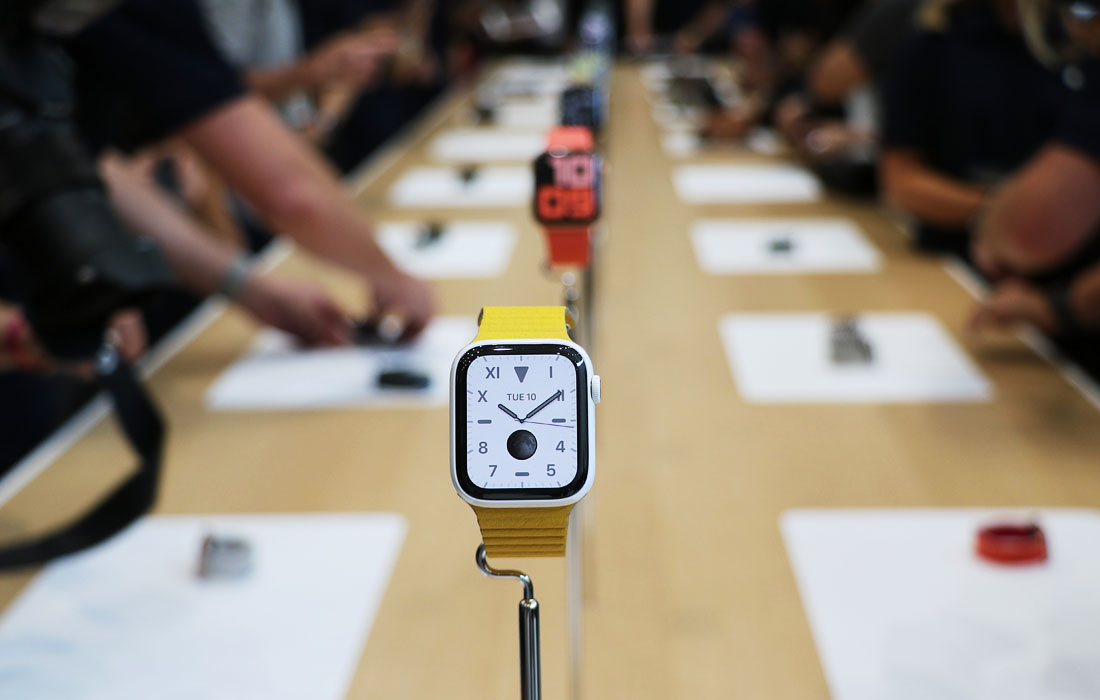 Стоимость умных часов начинается от 32 990 рублей