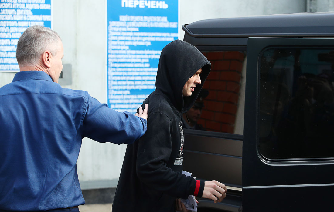 Брат Александра Кокорина Кирилл Кокорин после освобождения по УДО