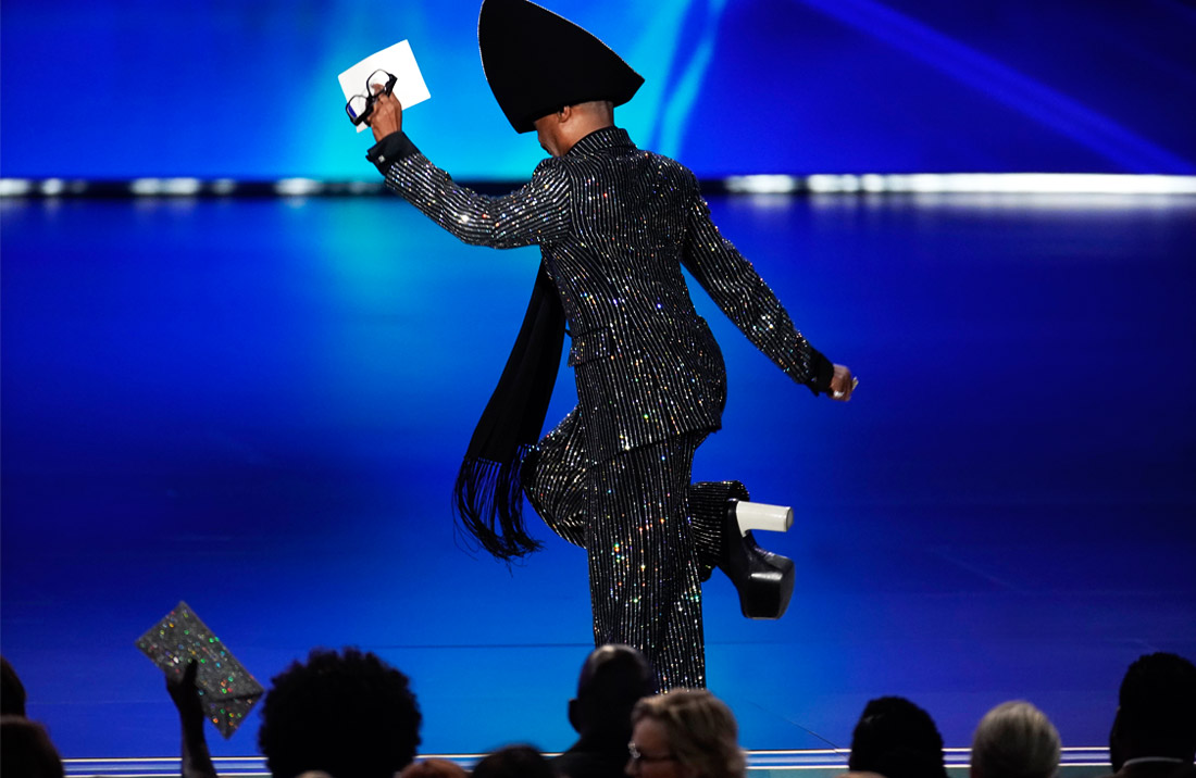 Билли Портер завоевал "Эмми" за лучшую мужскую роль в драматическом сериале ("Поза"). За награду в этой категории также боролись Боб Оденкерк ("Лучше звоните Солу"), Кит Харингтон ("Игра престолов"), Джейсон Бейтман ("Озарк"), Стерлинг К. Браун и Майло Вентимилья ("Это мы").